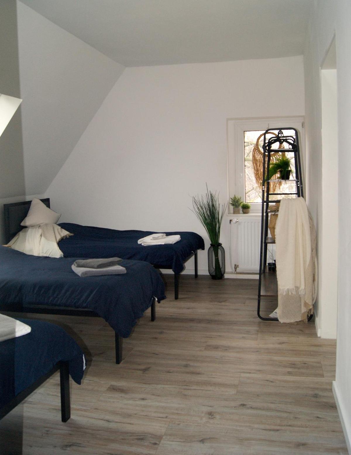 Monteurswohnung - - 5 Personen